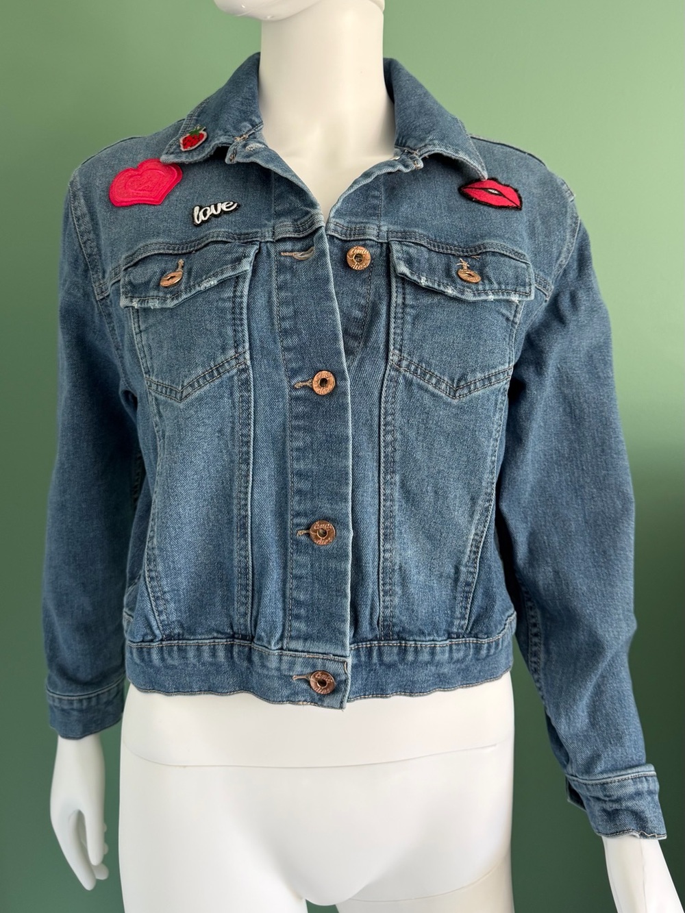Candie’s Women’s Cropped Denim Jacket With Patches